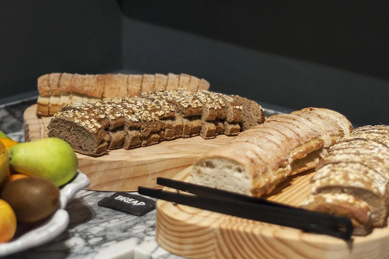 Lisbon Cheese & Wine Suites 4*,  Portugal